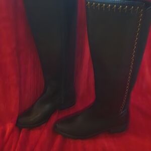 Black Knee-High Boots with Stitch Detail